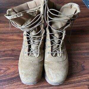 Rocky c7 lightweight commercial milatary boots